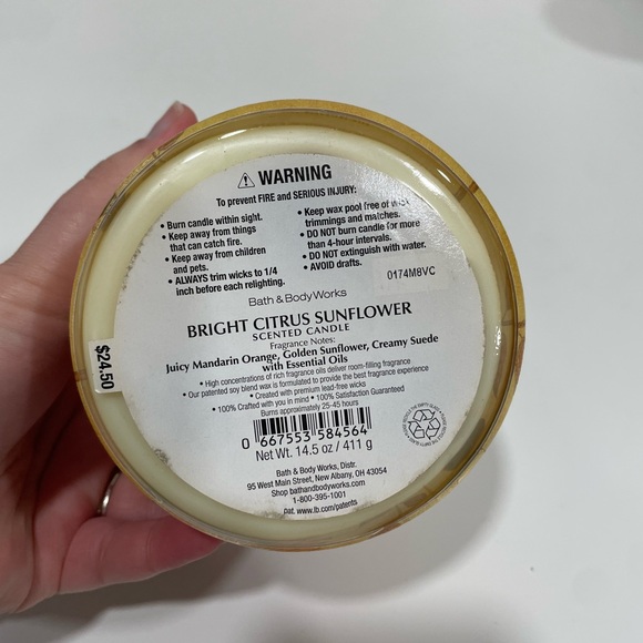 Bath & Body Works Sunflower Citrus Candle - Yellow and Gold - Picture 3 of 3